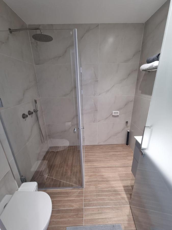 חוויה בכיכר Netanya Exterior foto