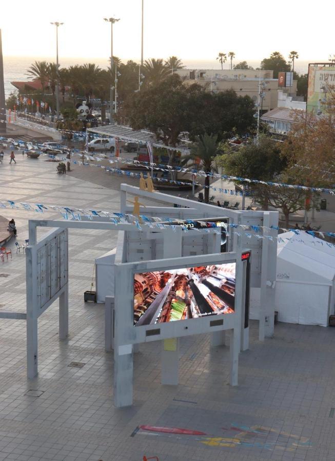 חוויה בכיכר Netanya Exterior foto