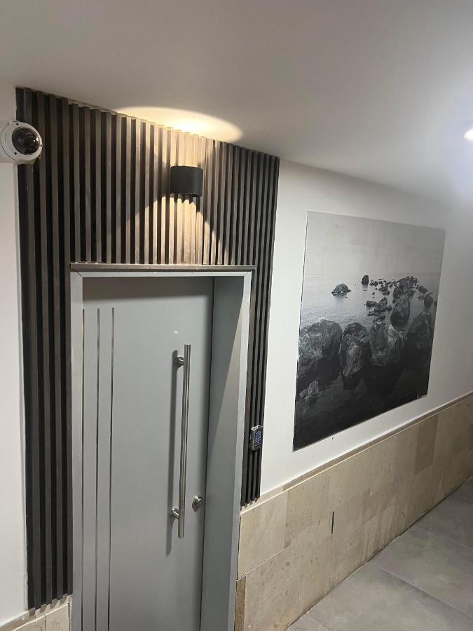 חוויה בכיכר Netanya Exterior foto