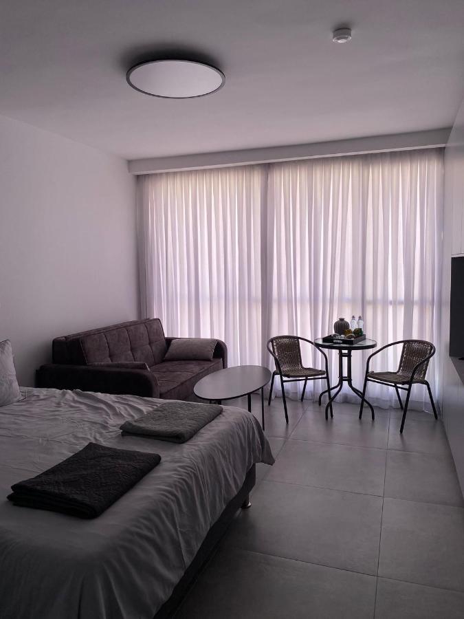 חוויה בכיכר Netanya Exterior foto